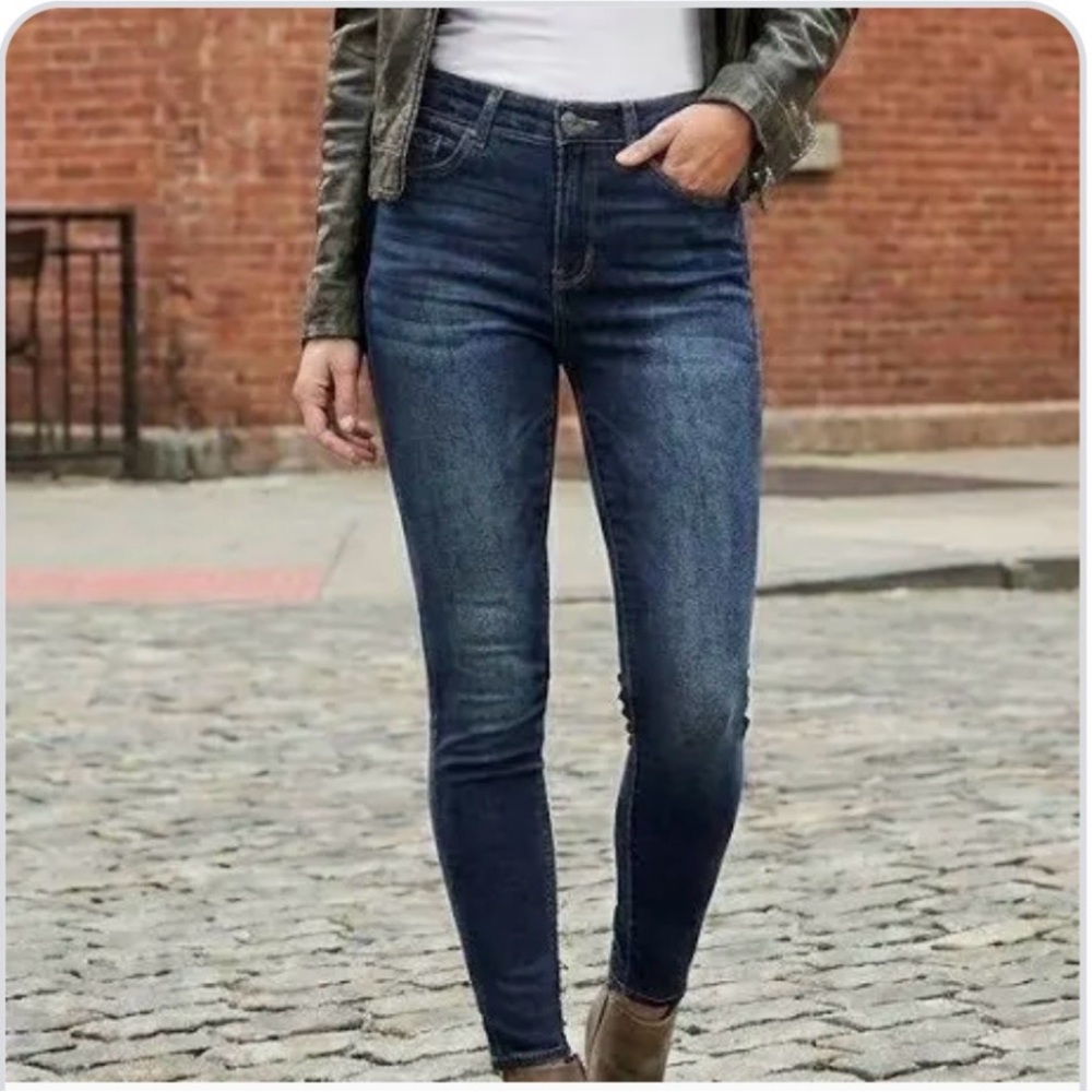 NWT BKE Billie Slim fit high rise  classic skinny Jeans in Dark Wash as 24 x 32